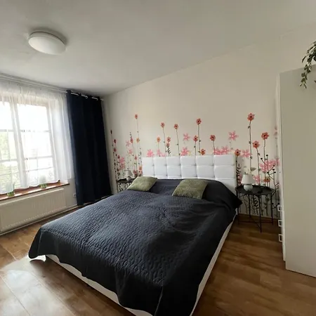 1 Jar-leto Apartment *